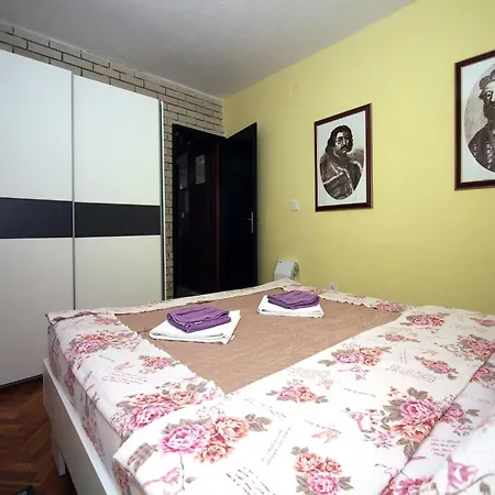 House Serov 度假居 *