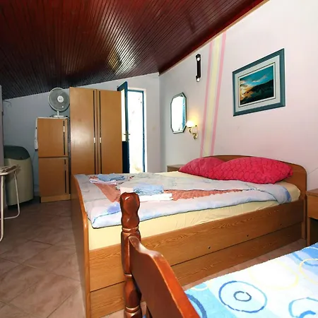 度假居 House Serov *