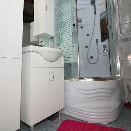 Holiday House Serov